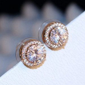 *NEW 18K Rose Gold Diamond Halo Stud Earrings